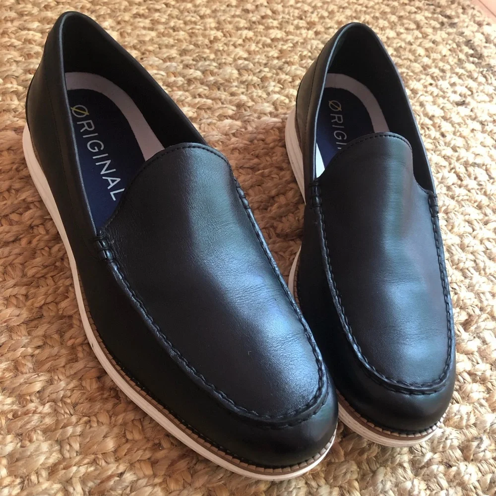 Cole Haan Original Grand OS Venetian Loafer. Black Leather. Size 11.5 M